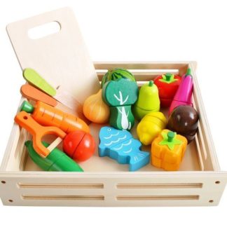 Детски играчки плодове и зеленчуци които се режат
